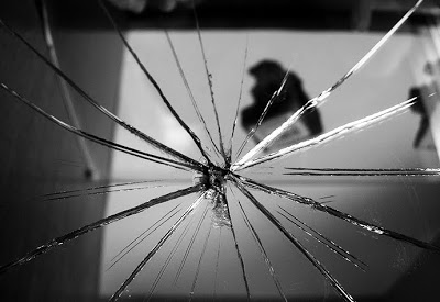 broken+mirror.jpg