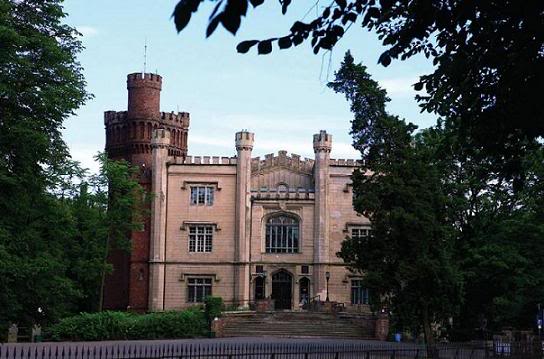 Kornik_Castle.jpg