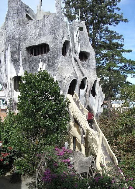 crazy_house_32.jpg