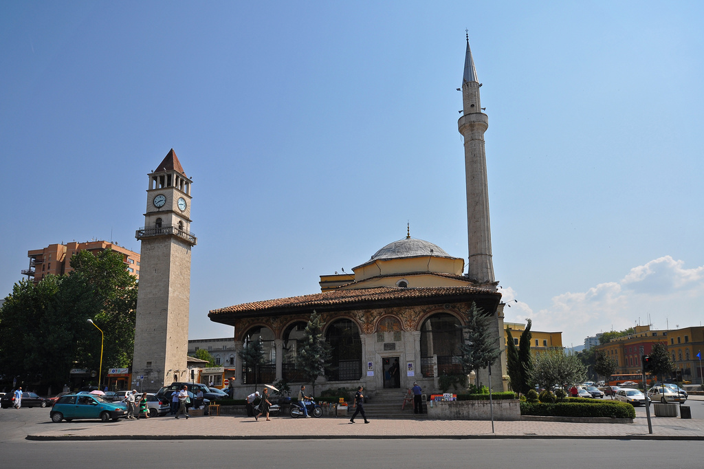 Et%27hem_Bey_Mosque_%26_Clock_tower.jpg