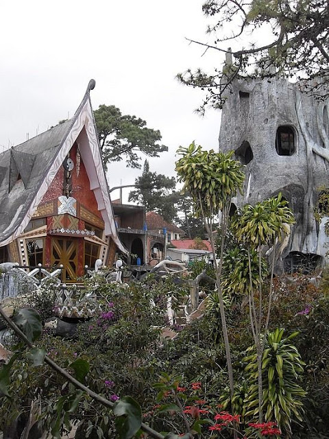crazy_house_13.jpg
