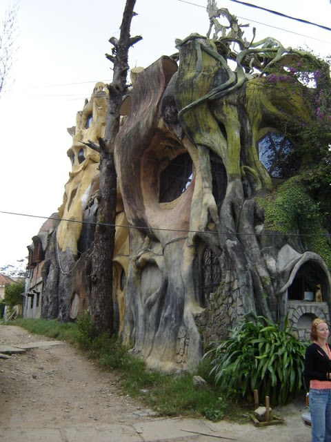 crazy_house_15.jpg