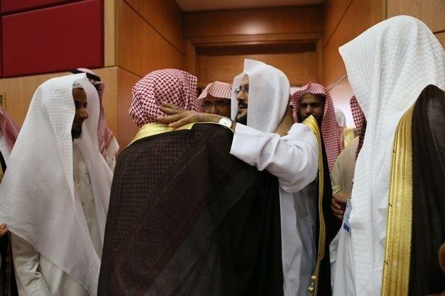 A9lb7f0CIAAMvUP.jpg:large