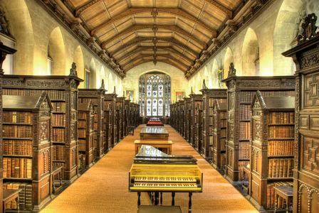 Old_Library_interior.jpg