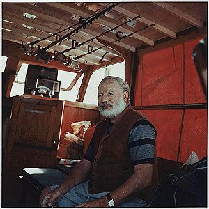 1201300112300px-hemingway_on_boat.jpg