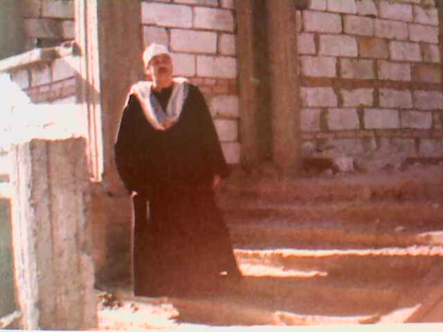 5c4b1610.jpg