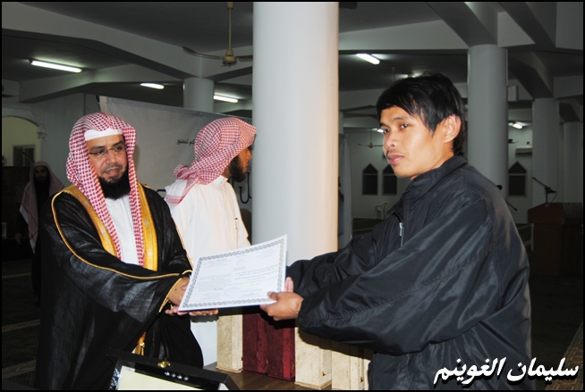 1231101212477wv91yc.jpg