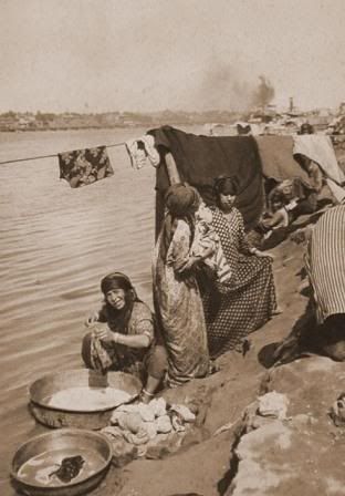 Washerwomen_Tigris.jpg