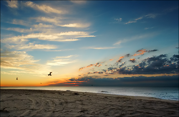 hampton_beach_sunrise.jpg