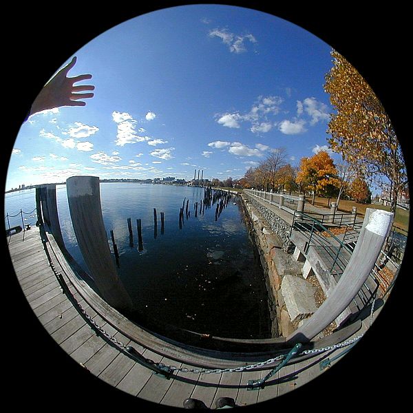 600px-Fisheye_photo.jpg