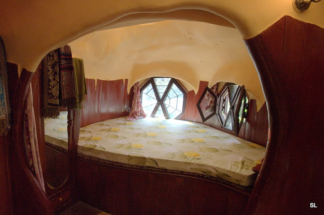 crazy_house_06.jpg